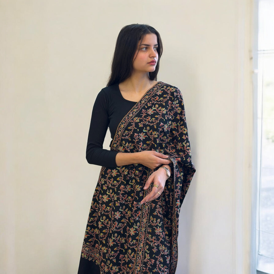 Midnight Muse Sozni Jaalidaar Hand-Embroidered GI Pashmina Shawl