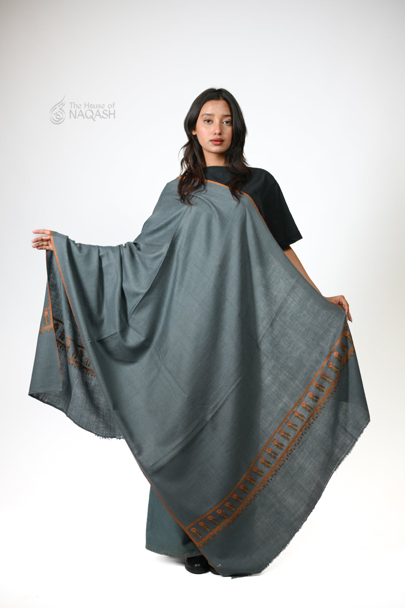 Palledar Floral Sozni Hand Embroidered GI Pashmina Shawl