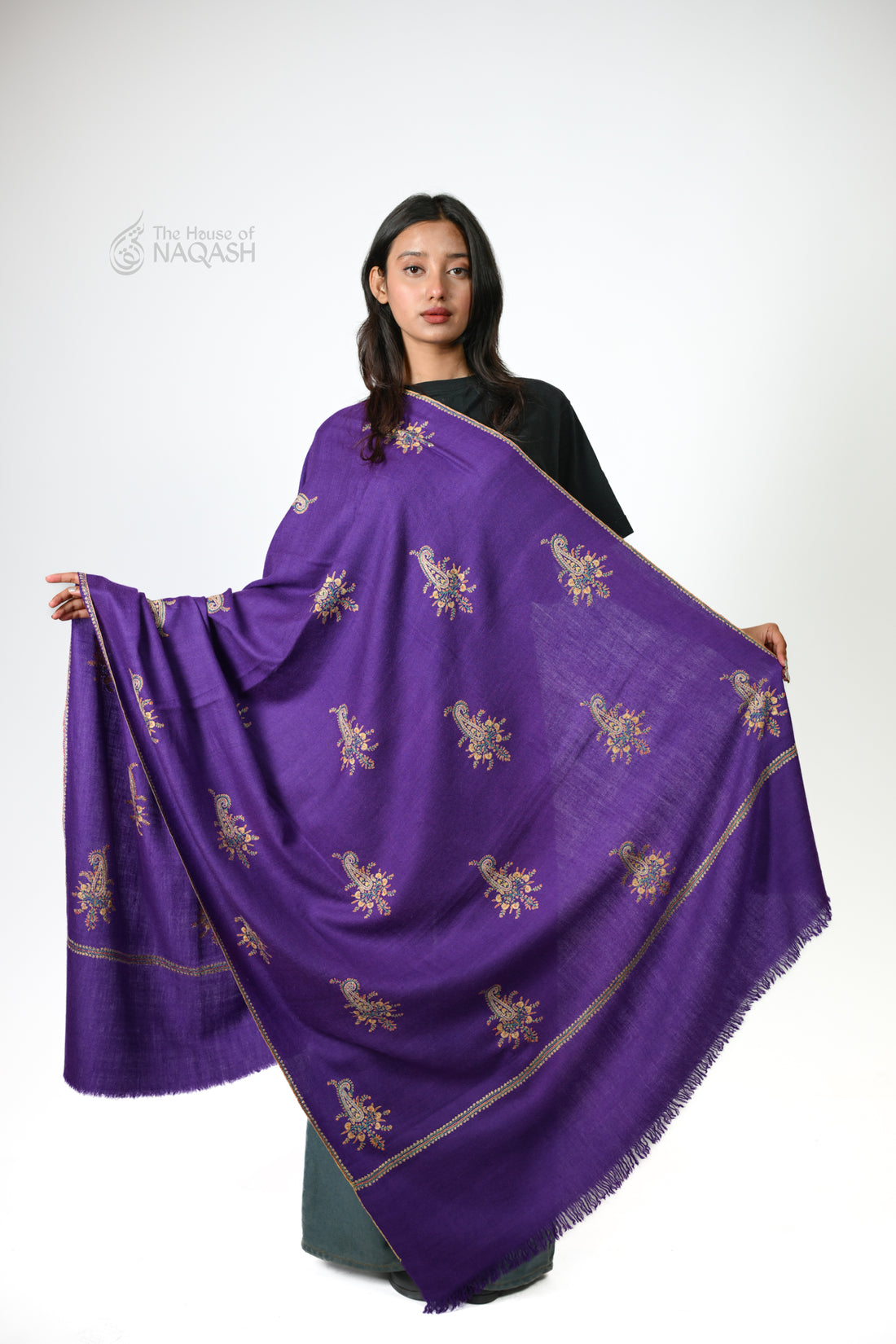 Mauve Hand-Embroidered GI Pashmina Shawl