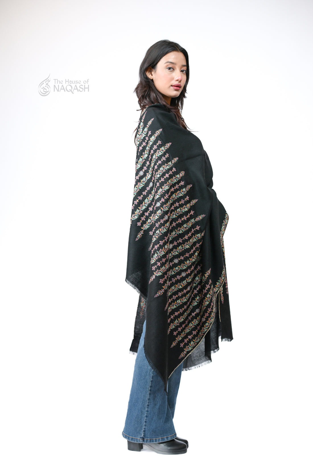 Obsidian Grace Hand Embroidered GI Pashmina Shawl