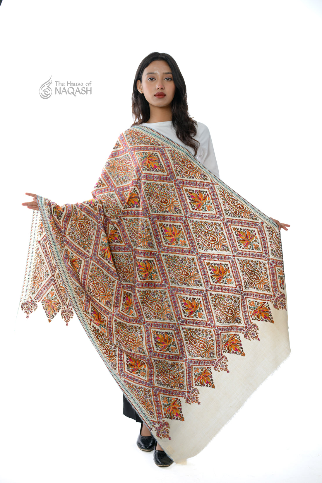 Heera Chaman Hand Embroidered Sozni Jamawar Shawl